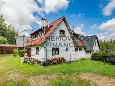 Prodej souboru dvou rekreačních chat, osada Vřesná, obec Frymburk, okr. Český Krumlov